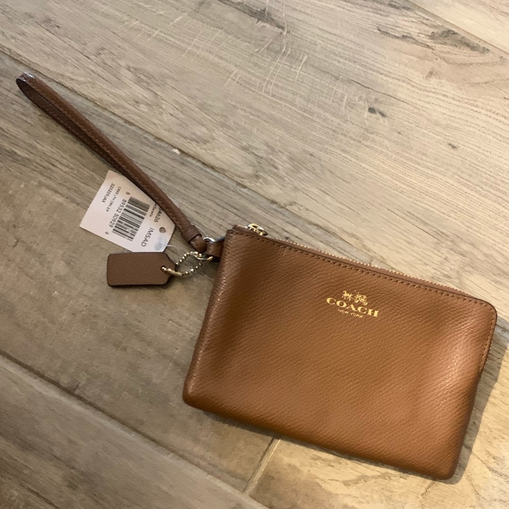 NWT coach wristlet